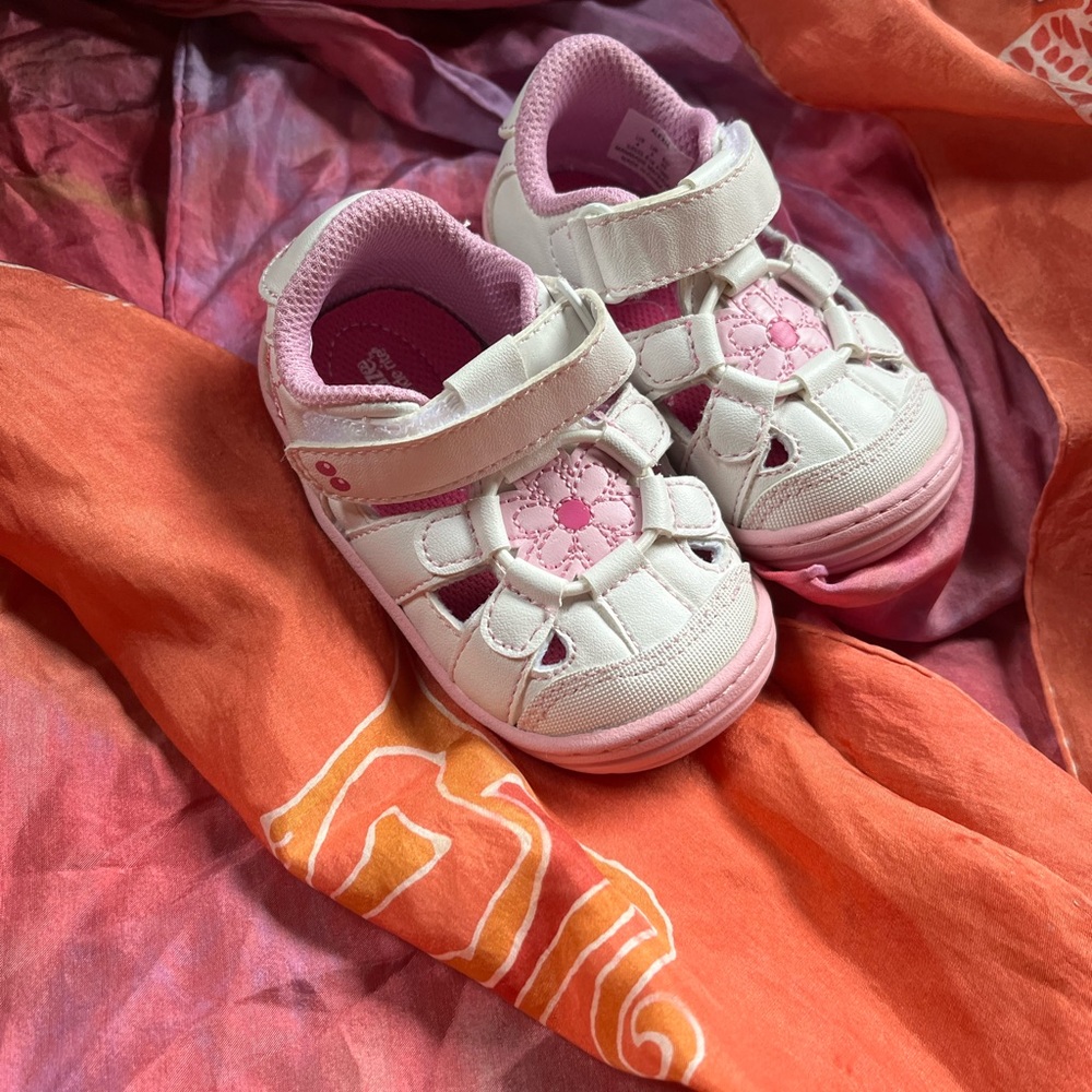 NWOT🌸Striderite baby girls Mary Jane